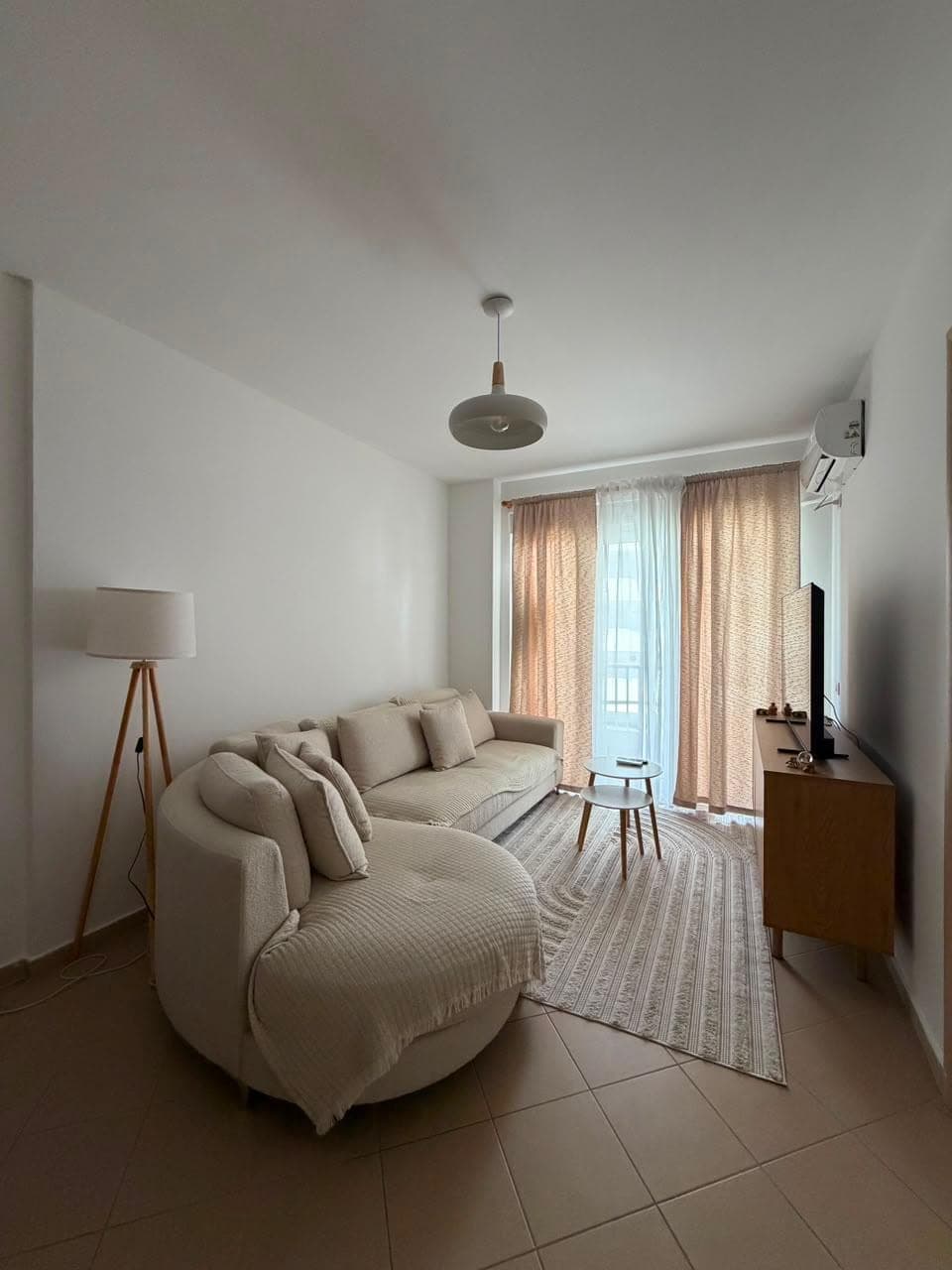 Apartament me qira 1+1,21 dhjetori Kompleksi Magnet