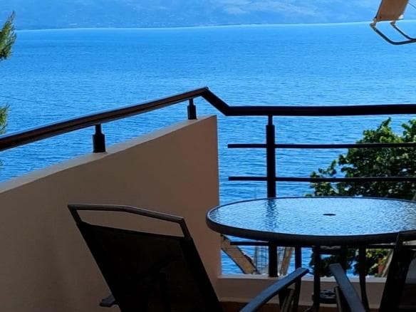 SHITET APARTAMENT 1+1 SARANDE ME PAMJE NGA DETI