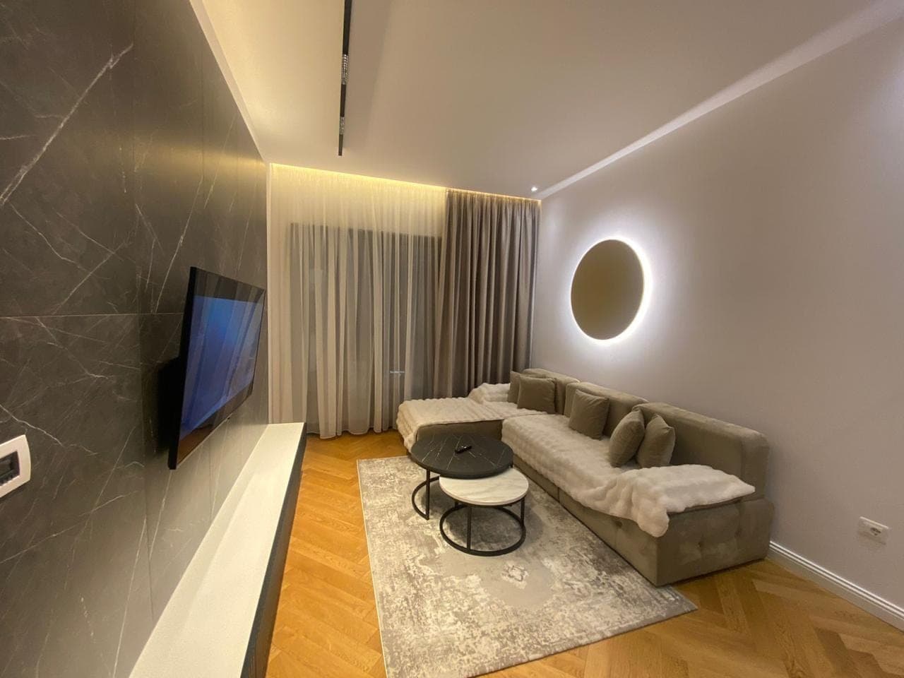 APARTAMENT 1+1 PER QIRA TE KOMPLEKSI DELIJORGJI!