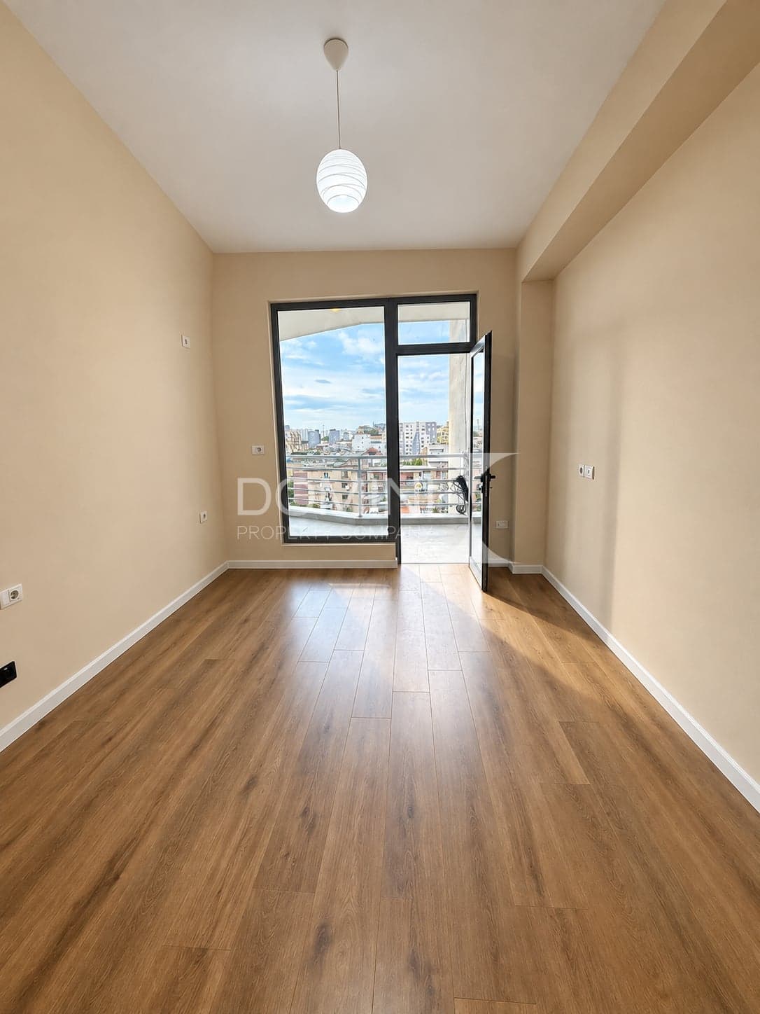 APARTAMENT 1+1 NE SHITJE PRANE KOMPLEKSIT DELIJORGJI!