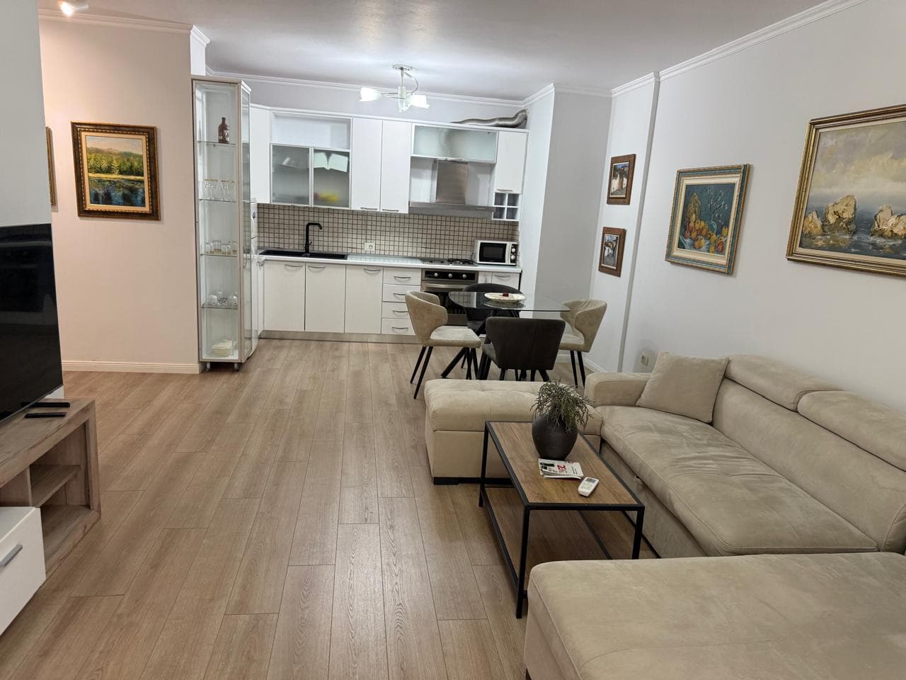 Apartament 1+1 per qira prane Liceut artistik