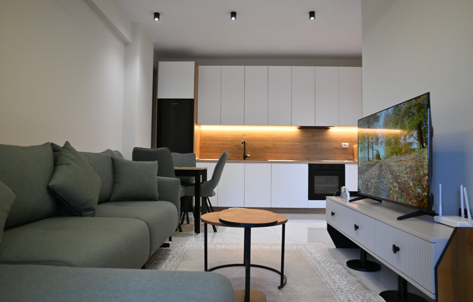 SHITET APARTAMENT 1+1 NE KAMEZ