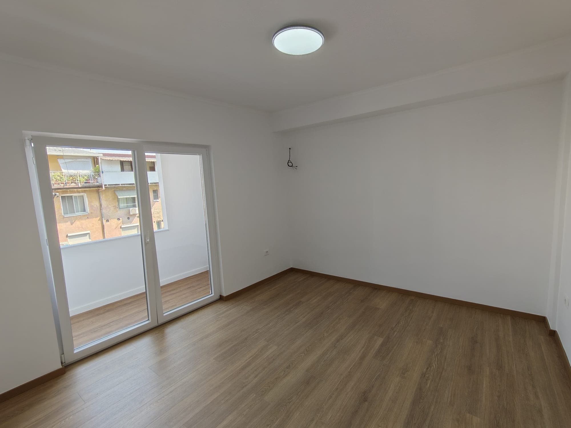 Apartament 1+1 per Shitje, Rruga e Dibres, Medreseja!
